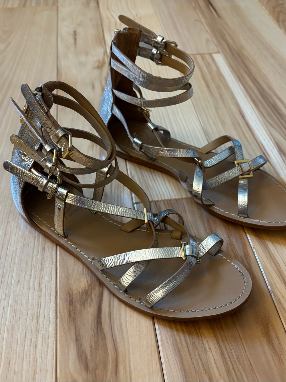 Tory Burch Lucas Flat Gladiator Metallic Silver Leather Sandals